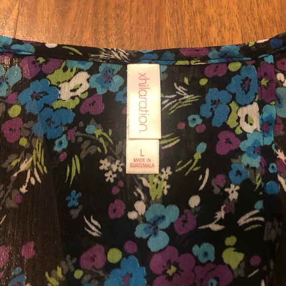 Floral open-backed top - Picture 3 of 5